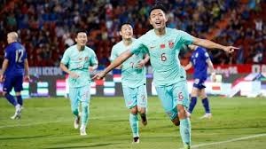 18岁天才中场拒绝豪门选择本土发展之路